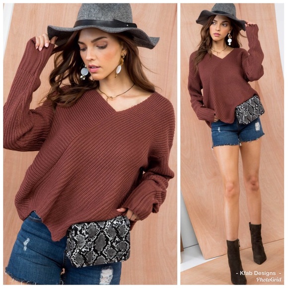 🛍LAST 3! V Neck Sweater with Diagonal Detail! - Picture 2 of 6